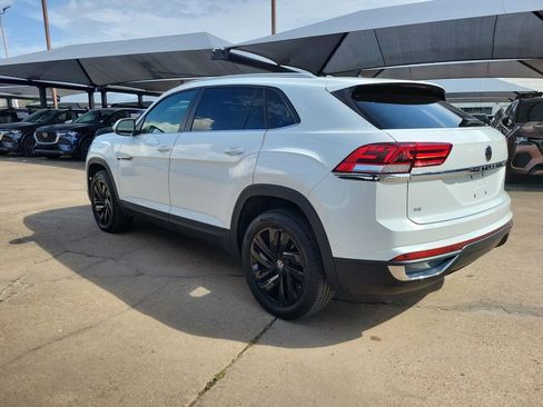 Used 2022 Volkswagen Atlas Cross Sport SE image 4