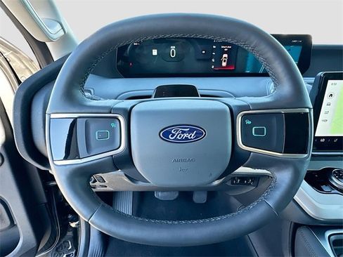 Used 2025 Ford Expedition Max Active image 11