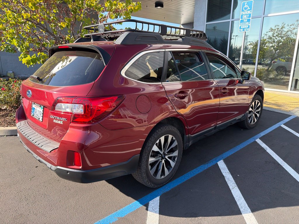 Used 2017 Subaru Outback 2.5i Limited AWD/4WD image 4