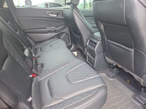 Used 2024 Ford Edge Titanium AWD/4WD image 12