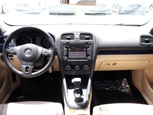 Used 2011 Volkswagen Jetta TDI FWD image 12