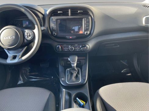 Used 2022 Kia Soul LX w/ Technology Package image 15
