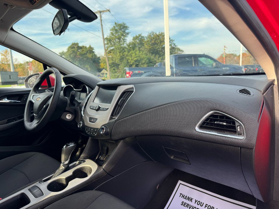 Used 2017 Chevrolet Cruze LS FWD image 19