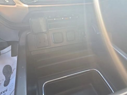 Used 2018 GMC Sierra 2500 Denali AWD/4WD image 28