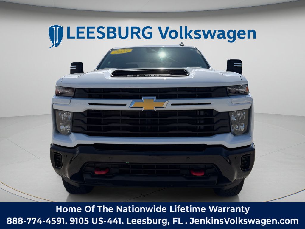 Used 2025 Chevrolet Silverado 2500 Custom w/ Custom Value Package AWD/4WD image 17