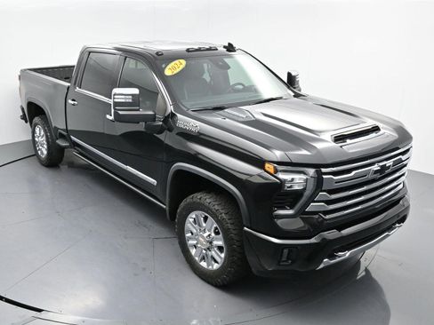 Used 2024 Chevrolet Silverado 2500 High Country w/ High Country Premium Package AWD/4WD image 39