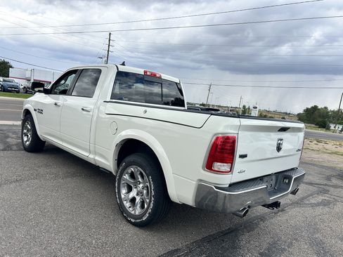 Used 2016 RAM 1500 Laramie w/ Convenience Group AWD/4WD image 3