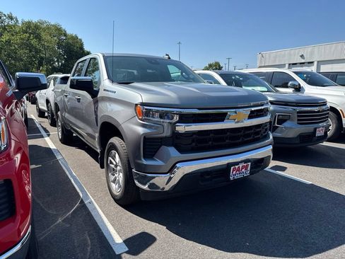Used 2026 Chevrolet Silverado 1500 LT AWD/4WD image 2
