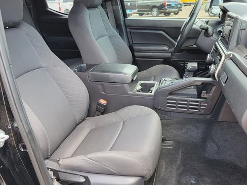 Used 2024 Toyota Tacoma SR5 RWD image 10