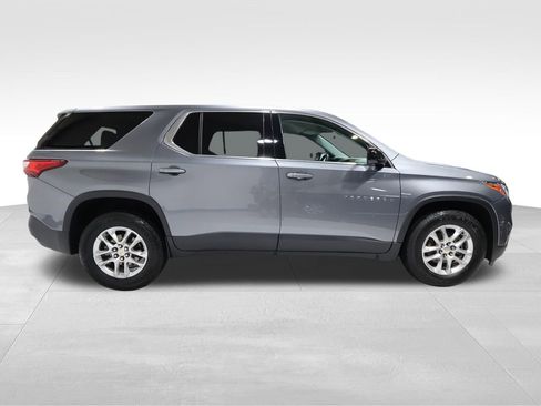 Used 2020 Chevrolet Traverse LS FWD image 4