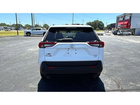 Certified 2024 Toyota RAV4 XLE AWD/4WD image 7