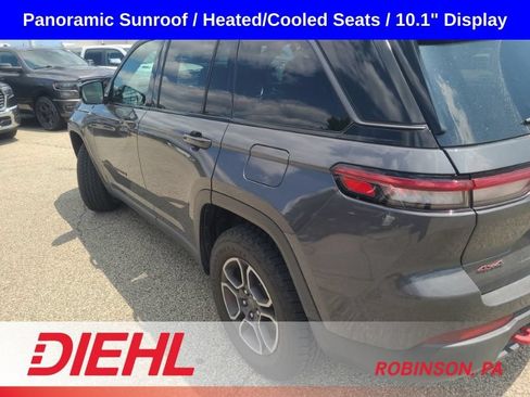 Used 2022 Jeep Grand Cherokee Trailhawk AWD/4WD image 6