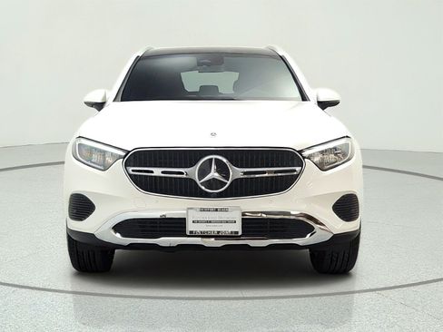 Certified 2026 Mercedes-Benz GLC 300 image 2