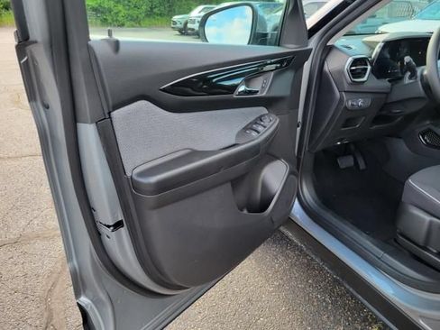 New 2026 Chevrolet TrailBlazer LT w/ LT Cold Weather Package AWD/4WD image 8
