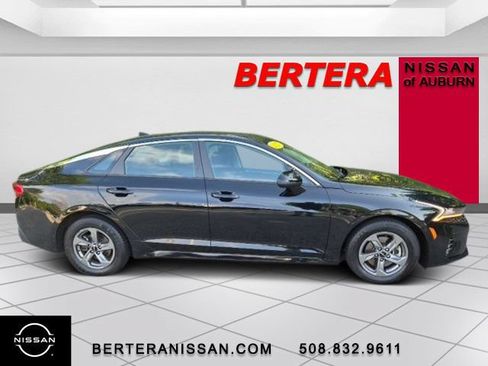Used 2023 Kia K5 LXS FWD image 2