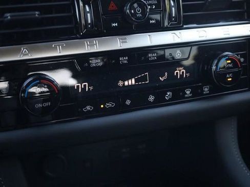 New 2026 Nissan Pathfinder SL AWD/4WD image 16