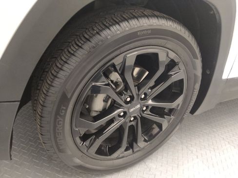 Used 2021 GMC Terrain SLT w/ Infotainment Package II image 31