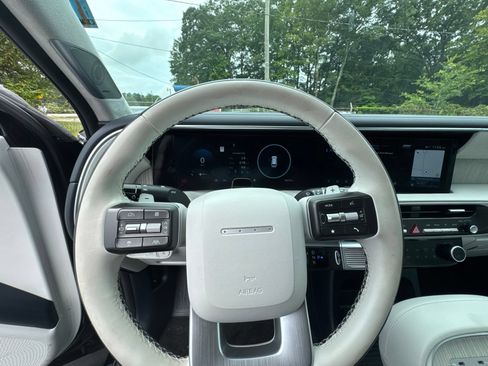 Used 2026 Hyundai Palisade Calligraphy FWD image 16