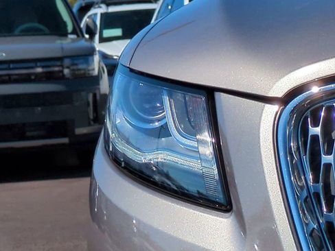 Used 2019 Lincoln MKC Select w/ Select Plus Package image 10