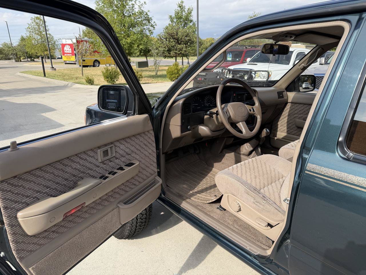 Used 1995 Toyota 4Runner SR5 AWD/4WD image 11