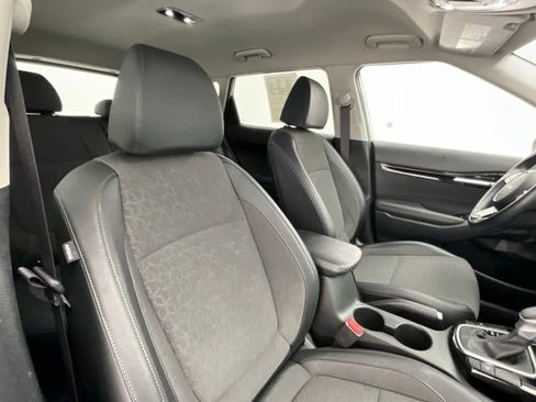 Used 2025 Kia Seltos S FWD image 13
