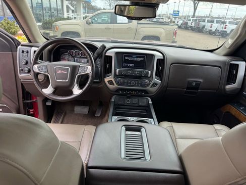Used 2018 GMC Sierra 1500 SLT image 16