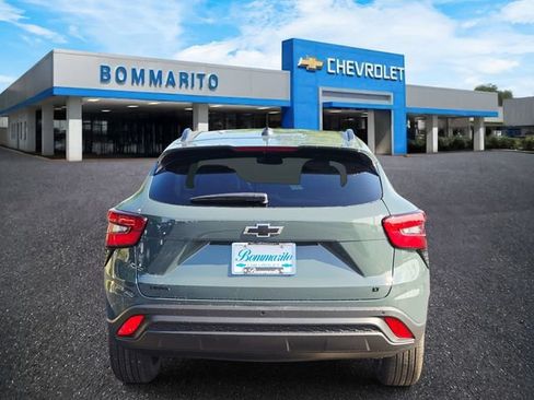 New 2026 Chevrolet Trax LT w/ Driver Confidence Package FWD image 4