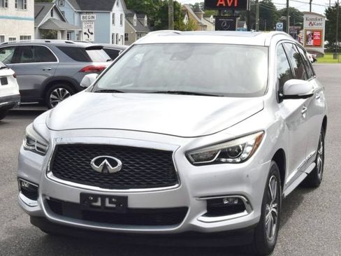 Used 2019 INFINITI QX60 Luxe w/ Essential Package AWD/4WD image 2