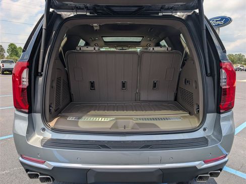 New 2026 GMC Yukon Denali w/ Sun & Power Step Package RWD image 35