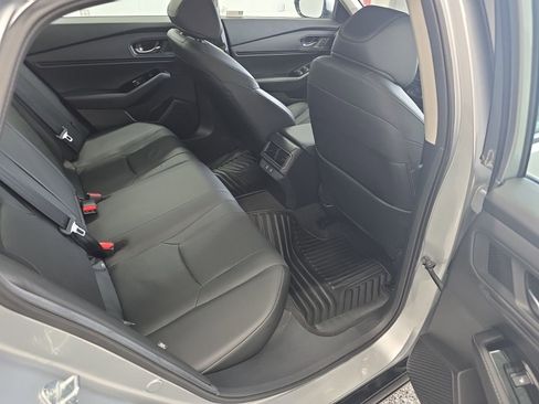Used 2024 Honda Accord Touring image 11