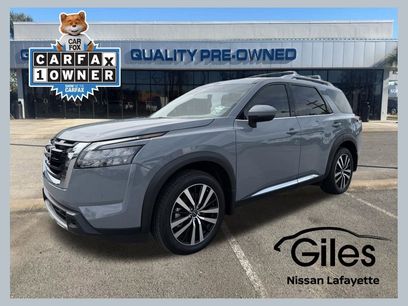 Used 2025 Nissan Pathfinder Platinum