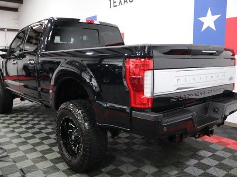 Used 2019 Ford F250 Platinum w/ Platinum Ultimate Package AWD/4WD image 11