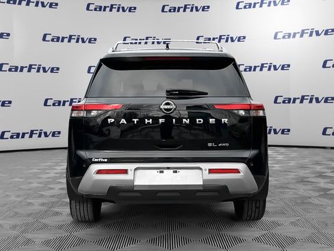 Used 2023 Nissan Pathfinder SL image 4