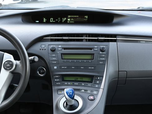 Used 2010 Toyota Prius One image 21