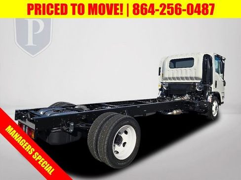 New 2025 Chevrolet Low Cab Forward image 6