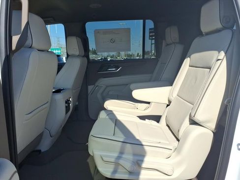 New 2026 GMC Yukon XL Denali image 14