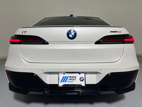 New 2026 BMW i7 eDrive50 w/ M Sport Package image 10