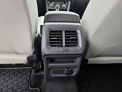 Certified 2024 Volkswagen Tiguan S image 8