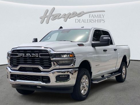 Used 2026 RAM 2500 Big Horn AWD/4WD image 10