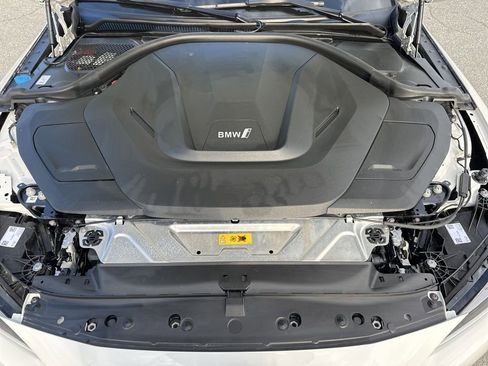 Used 2025 BMW i4 eDrive40 image 36