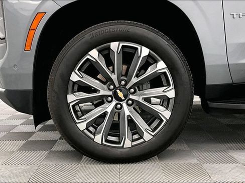 Used 2026 Chevrolet Tahoe High Country w/ Sun And Tow Package AWD/4WD image 10