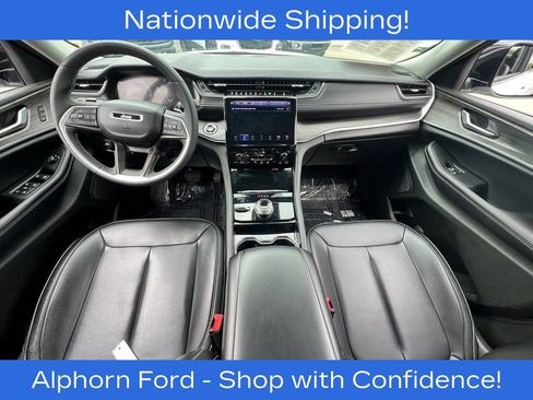 Used 2023 Jeep Grand Cherokee Limited AWD/4WD image 7