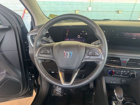 Used 2025 Buick Encore GX Preferred image 25