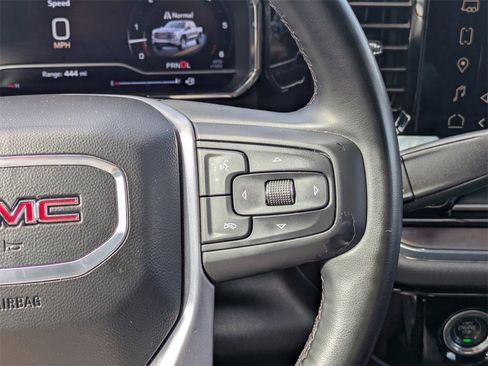 Used 2023 GMC Sierra 1500 SLT image 18