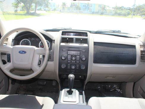 Used 2012 Ford Escape XLS FWD image 10