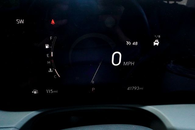 Used 2024 Buick Encore GX Sport Touring w/ Experience Buick Package FWD image 15