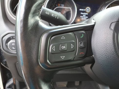Used 2022 Jeep Gladiator Sport AWD/4WD image 18