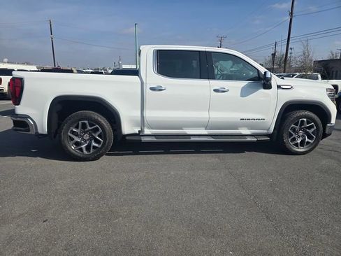 New 2026 GMC Sierra 1500 SLT image 4