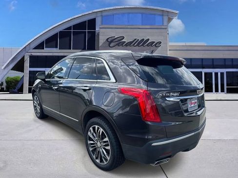 Used 2018 Cadillac XT5 Premium Luxury FWD image 6