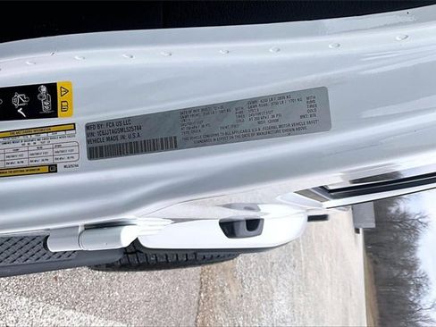 Used 2021 Jeep Gladiator Sport image 32